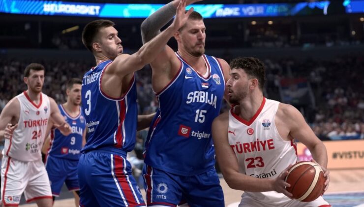12 Dev Adam, Sırbistan Karşısında Çetin Mücadeleden Zaferle Çıkıyor: EuroBasket 2025 Grup Liderliğini Pekiştirdi