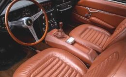 1967 Model Lamborghini 400 GT 2+2: Müzayededeki Büyüleyici Usta İşliği ve Sınırlı Üretim Efsanesi