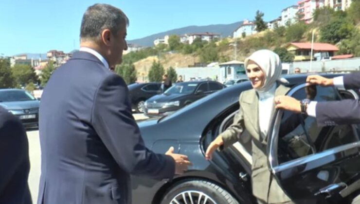 Bakanlıkta Araç Kiralama Rüzgârı: 2025’in İkinci Yarısında Yüzlerce Kentte Hizmet İçin Kiralama Sürüyor