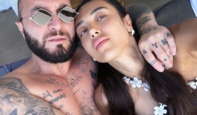 Berkay Şahin ve Özlem Ada Şahin: Santorini Tatili ve Üçüncü Çocuk Hakkında Beklentiler