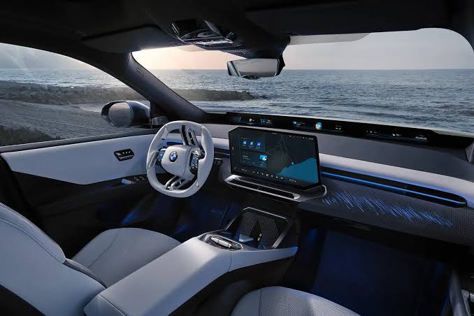 BMW iX3: Yeni Nesil Elektrikli Mobilitenin Başlangıcı ve Tasarım Dili