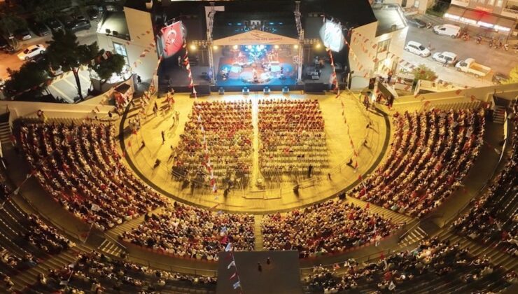 Çeşme Festivali Yeniden Başlıyor: Müzik ve Milli Gurur Dolu İki Gün