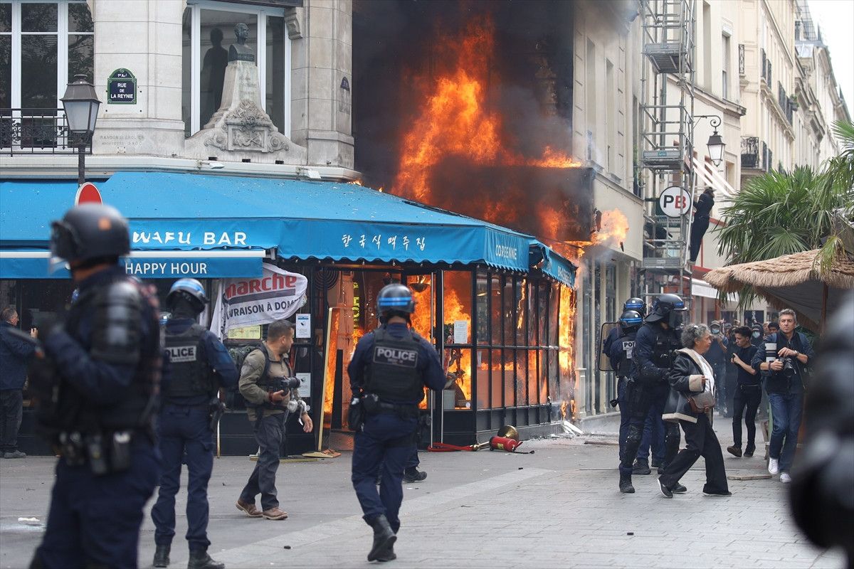 Fransa'da Macron karşıtı Gösterilerde 175 Bin Kişi Yollarda—Gözaltı ve Şiddet Olayları