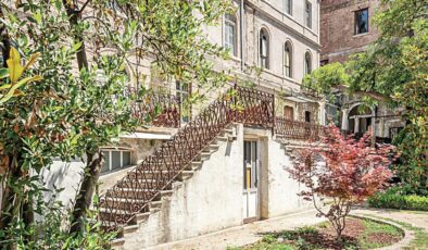 İstanbul Bienali 18. Üç Yıllık Yolculuğa Başlıyor: 8 Mekân, 47 Sanatçı