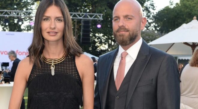 İzzet Özilhan ile Boşanan Yasemin Ergene: Çocuklarıyla Yeni Bir Yaşam ve Medeni Anlaşma