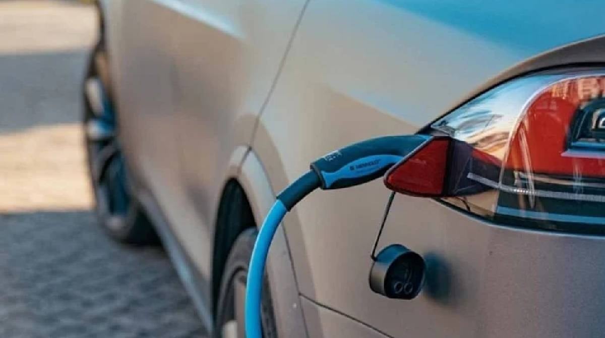 ODMD Verilerine Göre İlk Sekiz Ayda Türkiye Otomobil Satışları ve Elektrikli/Hibrit Pazarının Genişlemesi