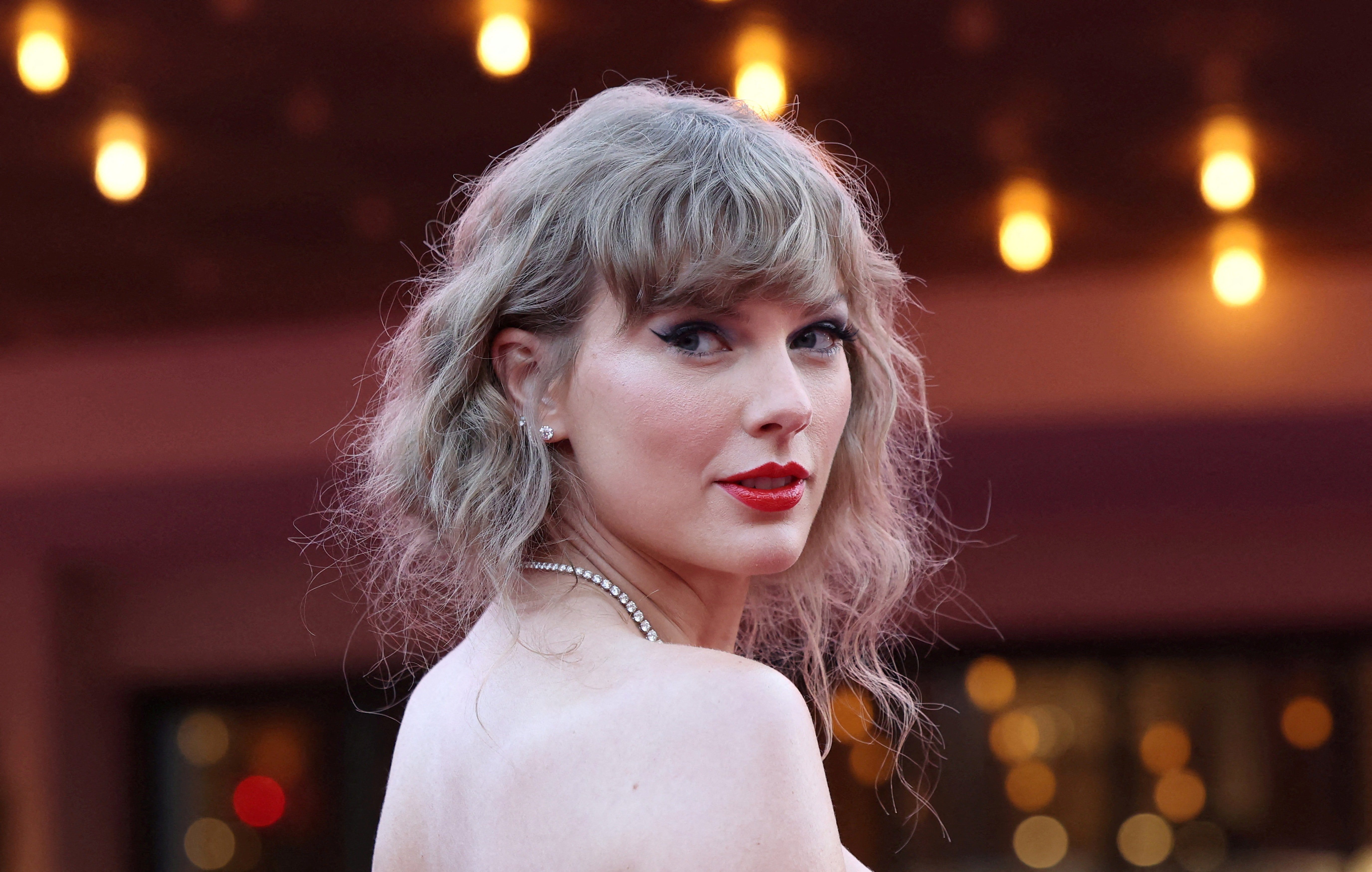 Taylor Swift'in İsveç'te Gizli Kayıtlarla Dev Adımı: The Life of a Showgirl ile Satış Rekorları Sarsılıyor